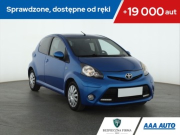 Toyota Aygo I Hatchback 5d Facelifting 1.0 VVT-i 68KM 2013 Toyota Aygo 1.0 VVT-i, Klima