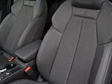 Audi A3 8Y 2025 AUDI A3 TFSI S Line quattro Sportback Hatchback 2.0 (204 KM) 2025, zdjęcie 3