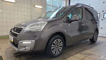 Peugeot Partner II Tepee Facelifting 2015 1.6 BlueHDi 100KM 2017 Peugeot Partner 1,6 HDI 100 KM, Tylko 153 Tys.km, 100 Bezwypadkowy, Gwaran, zdjęcie 2