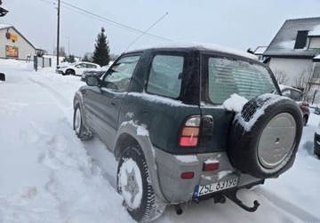 Toyota RAV4 I Cabrio 2.0 16V 129KM 1999 Toyota RAV4 2.0 benzyna .4x4 2.0 Benzyna 129KM, zdjęcie 4