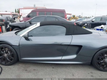 Audi R8 I Spyder 5.2 V10 FSI 525KM 2012 Audi R8 Coupe 5.2l 2012 5.2 Benzyna 525KM, zdjęcie 1