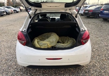 Peugeot 208 I Hatchback 5d Facelifting 1.6 BlueHDi 75KM 2016 Peugeot 208 Samochod z gwarancja 1.6 Diesel 75KM, zdjęcie 5