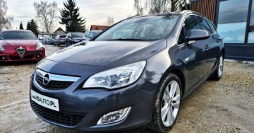 Opel Astra J Sports Tourer 1.4 Turbo ECOTEC 140KM 2011 Opel Astra BENZYNA AUTOMAT bogata wersja COSMO nawigacja okazja 1.4, zdjęcie 30