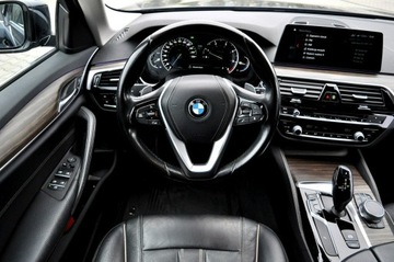 BMW Seria 5 G30-G31 Touring 520d 190KM 2018 BMW 520 520d 190Km_Luxury Line Duża Navi Xenon, zdjęcie 5