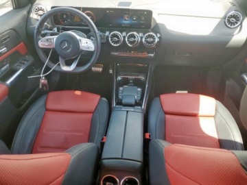 Mercedes GLA II 2021 Mercedes-Benz GLA 250 2021 2.0l 2.0 Benzyna 221KM, zdjęcie 8