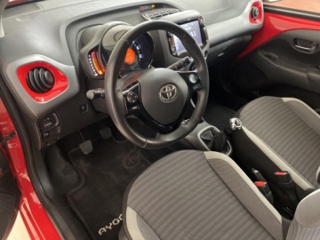 Toyota Aygo II Hatchback 3d Facelifting 1.0 VVT-i 72KM 2018 Toyota Aygo 1.0 VVT-i X-play II (2014-) Toyota Ayg, zdjęcie 9