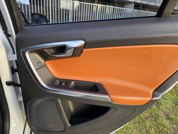 Volvo V60 I Kombi Facelifting 2.0 T6 DRIVE-E  306KM 2015 VOLVO V60 POLESTAR T6 AWD, 3.0l benzyna 330KM * Bezwypadkowy, zdjęcie 33