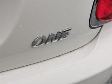 Mini One II 2016 MINI F56 Hatchback 1.2 102KM , Manual, Przebieg 83816, zdjęcie 20