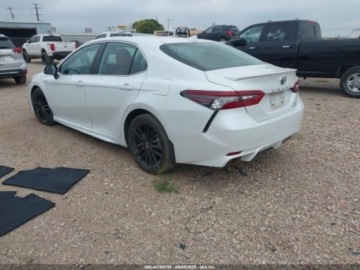 Toyota Camry IX 2021 Toyota Camry xse hybrid, 2022r., 2.5L 2.5 Hybryda 176KM, zdjęcie 3