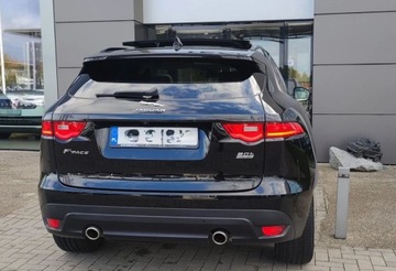 Jaguar F-Pace SUV 2.0 i4P 300KM 2018 Jaguar F-Pace 2.0 300KM Auto AWD Portfolio FV23 2.0 Benzyna 300KM, zdjęcie 9