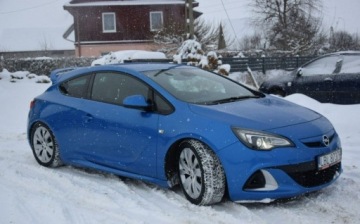 Opel Astra J OPC 2.0 Turbo ECOTEC 280KM 2015 Opel Astra OPC 2.0T Super Stan Niski Przebieg 2.0 Benzyna 280KM, zdjęcie 4