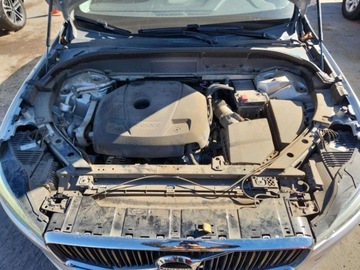 Volvo XC60 II 2021 Volvo XC 60 T5 Momentum 2021 2.0L 2.0 Benzyna 250KM, zdjęcie 6