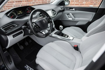 Peugeot 308 II Hatchback 5d 1.6 BlueHDi 120KM 2016 Peugeot 308 GT-Line 1.6BlueHDI 120KM Full Led Navi, zdjęcie 5