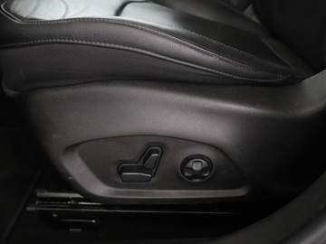 Jeep Compass II SUV Plug-In 1.3 T4 240KM 2020 Jeep Compass PHEV 4x4 automat skóra navi kamera, zdjęcie 39