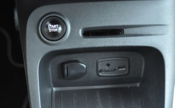 Renault Captur I Crossover 0.9 Energy TCe 90KM 2016 Renault Captur X-MOD Benzyna Klimatyzacja Nawigacja Benzyna 90KM, zdjęcie 31