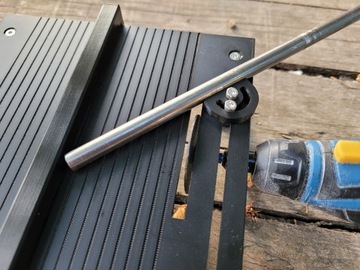 Mocowanie jako piła stołowa do Aldi WWCRT-12-18