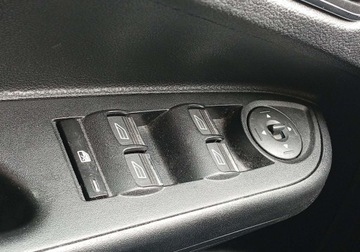 Ford B-MAX 1.4 Duratec 90KM 2017 Ford B-MAX Zarejestrowany - benzyna - 1,4 - 90 KM 1.4 Benzyna 90KM, zdjęcie 30