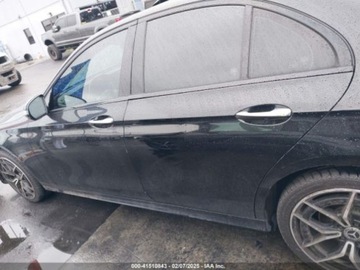 Mercedes Klasa E W213 2022 Mercedes-Benz Klasa E 350 2022 2.0l 2.0 Benzyna 255KM, zdjęcie 2