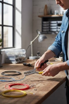 ОБЖИМНАЯ МАШИНА ДЛЯ КАБЕЛЕЙ И КЛЕММ 0,5-16 ЭНЕРГОТИТАН Z16 / ТЕСТ