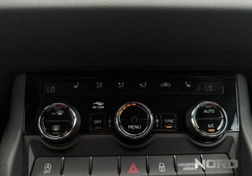 Skoda Karoq Crossover 1.5 TSI ACT 150KM 2018 Skoda Karoq Bezwypadkowy, FV23, DSG, KredytowanieLeasing, gwarancja 12m ge, zdjęcie 22