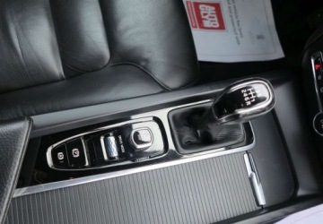 Volvo V60 I Kombi Facelifting 2.0 D3 DRIVE-E 150KM 2018 Volvo V60 Volvo V60 D3 Momentum 2.0 Diesel 150KM, zdjęcie 25