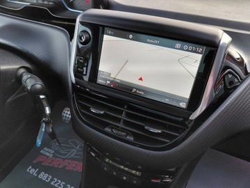 Peugeot 2008 I SUV Facelifting 1.2 PureTech 130KM 2019 Peugeot 2008 Panorama Navi Kamera PDC Alu 1.2 Benzyna 130KM, zdjęcie 15