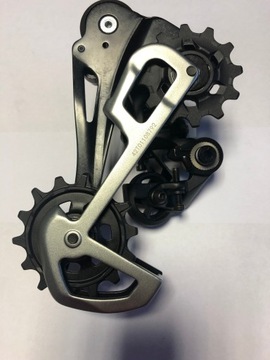 Задний переключатель SRAM X01, 12 скоростей.