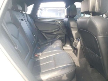 Porsche Macan 2022 Porsche Macan 2022, 2.0L, 4x4, porysowany lakier 2.0 Benzyna 261KM, zdjęcie 9