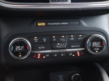 Ford Kuga III SUV 2.0 EcoBlue 190KM 2020 Ford Kuga 2.0 EcoBlue, Salon Polska, 187 KM, 4X4, zdjęcie 17