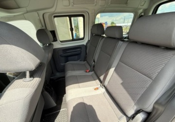 Volkswagen Caddy IV 2016 Volkswagen Caddy maxnaviklimatronik7osobowe 1.2 Benzyna 105KM, zdjęcie 9