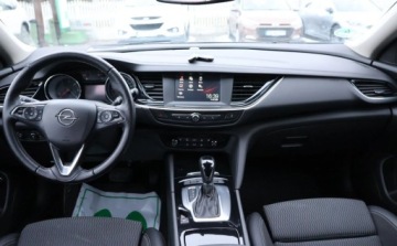 Opel Insignia II Sports Tourer 2.0 CDTI 170KM 2019 Opel Insignia Kamera, Nawigacja, Czujniki, El reg. fotela klapa bag. Gwara, zdjęcie 4
