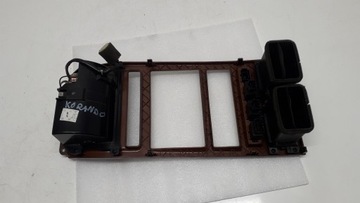 KORANDO II 2 96- PANEL CENTRÁLNÍ RÁMEČEK POPELNÍK