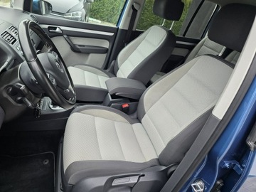 Volkswagen Touran II 2.0 TDI 140KM 2014 Volkswagen Touran CROSS 2.0TDI DSG niski przebieg, zdjęcie 29