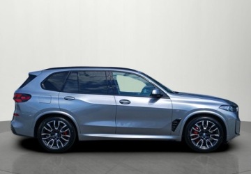 BMW X5 G05 SUV Facelifting 3.0 40i 381KM 2023 BMW X5 xDrive40i M Sport M Sport Pro Panorama Pneumatyka HeadUP Harman 3.0, zdjęcie 31