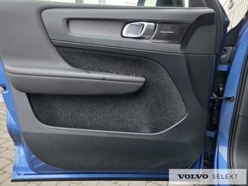 Volvo XC40 Crossover 2.0 D3 150KM 2019 Volvo XC 40 FV23 PL Salon R-Design D3 150KM AWD Nu, zdjęcie 13