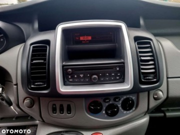 Opel Vivaro A Combi L1 2.0 CDTI 115KM 2013 Opel Vivaro Opel Vivaro L2H1 2.9t Edition 2.0 Diesel 115KM, zdjęcie 9