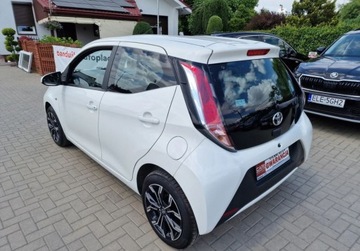 Toyota Aygo II Hatchback 5d 1.0 VVT-i 69KM 2016 Toyota Aygo 1.0 benz. 69KM Gwarancja Zamiana Z..., zdjęcie 3