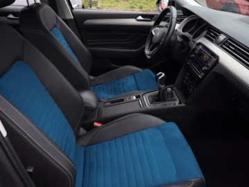 Volkswagen Passat B8 Limousine Facelifting 2.0 TDI SCR 150KM 2021 VW Passat 2.0 TDI, Salon Polska, 1. Właściciel, zdjęcie 8