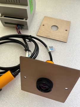 Светодиодный лестничный контроллер 6-16к DIN + извещатели E18-D80NK + деревянные крышки