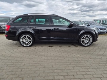 Skoda Octavia III Kombi 2.0 TDI CR DPF 150KM 2015 Skoda Octavia II Lift 2015r. 2.0 TDI/150KM, Alu HAK Nawi, zdjęcie 3