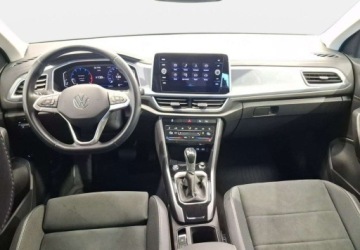 Volkswagen T-Roc I SUV Facelifting 1.5 TSI ACT 150KM 2022 Volkswagen T-Roc Style 1.5TSI 150KM DSG 20222023 r., salon PL, przebieg 23, zdjęcie 12