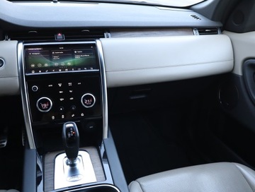 Land Rover Discovery Sport SUV Facelifting 2.0 D I4 240KM 2020 Land Rover Discovery Sport SD4, Salon Polska, zdjęcie 7