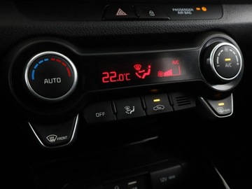 Kia Stonic Crossover 1.4 DOHC 100KM 2018 Kia Stonic klima auto grzane fotele czujniki, zdjęcie 23