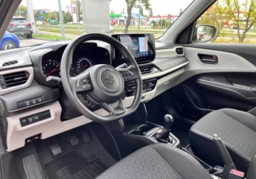 Suzuki Swift VII 1.2 DualJet mild Hybrid 82KM 2025 Suzuki Swift Service-car Premium 1.2 mild Hybrid 5MT Premium Silver Metal, zdjęcie 11