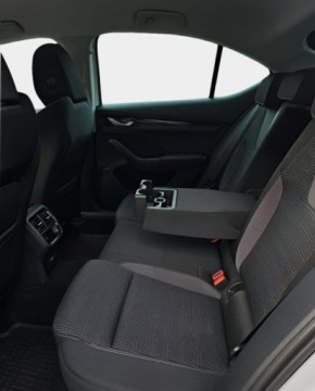 Skoda Octavia IV Liftback 1.5 TSI EVO 150KM 2024 Skoda Octavia Virtual Cockpit - Tempomat - Podgrz. fotele-szyba-kierownica, zdjęcie 32