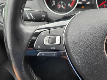 Volkswagen Polo V Hatchback 3d Facelifting 1.2 TSI BlueMotion Technology 90KM 2015 Volkswagen Polo 1.2TSI 90KM Automat, zdjęcie 29