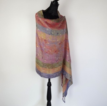 ЗОЛОТОЙ КРАСИВЫЙ ЖЕНСКИЙ ШАРФ