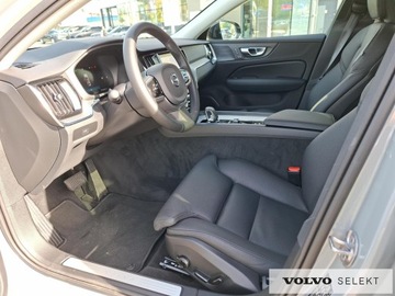 Volvo V60 II  Kombi Facelifting 2.0 B4 B 197KM 2025 Volvo V60 V60 B4 B Plus Dark aut HARMAN KARDON BLI, zdjęcie 14
