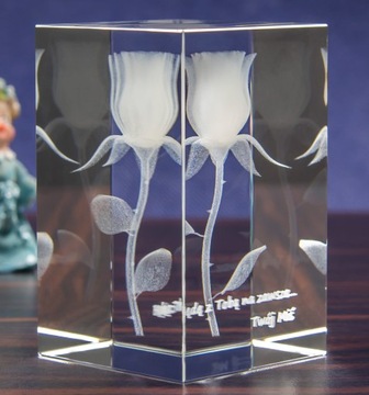 3D КРИСТАЛЛ # Статуэтка с 3D Розой и вашей гравировкой