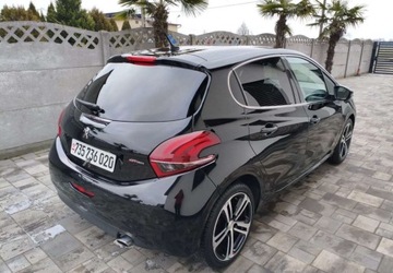 Peugeot 208 I Hatchback 5d Facelifting 1.2 PureTech 110KM 2016 Peugeot 208 Peugeot 208 1.2 Benzyna 110KM, zdjęcie 3